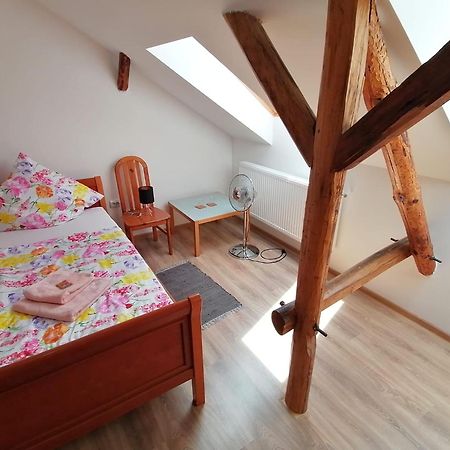 فندق Casa Bunicii Sasca Montană المظهر الخارجي الصورة